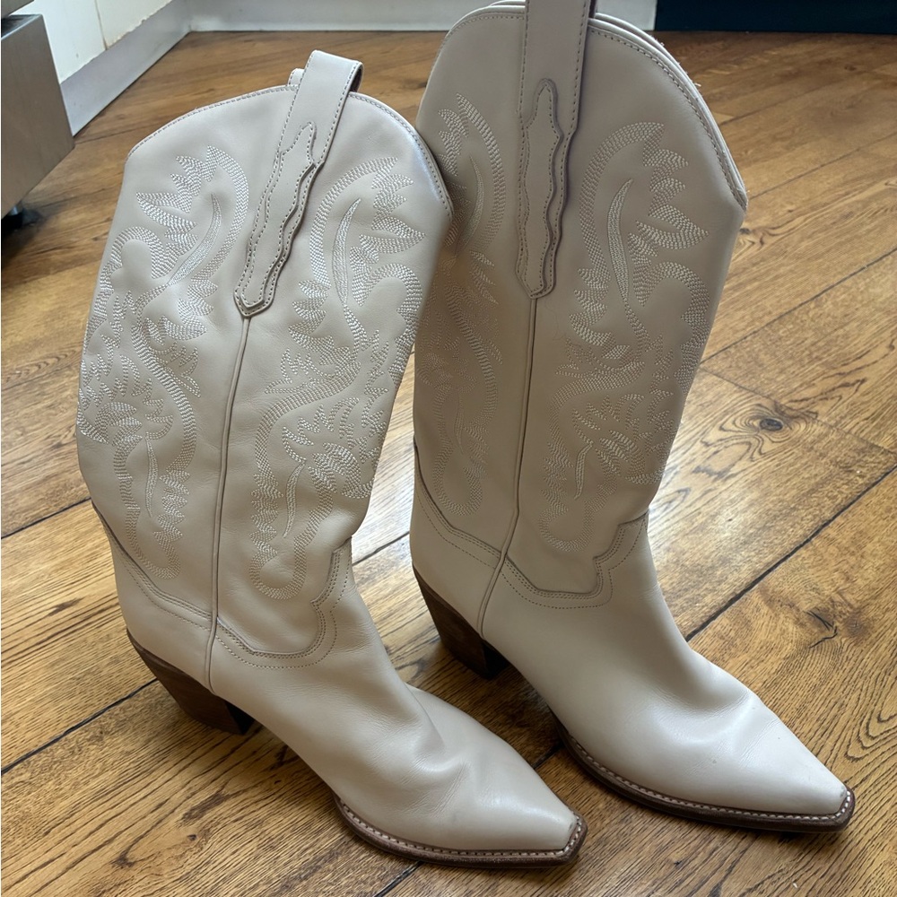 Cream Heeled Cowboy Boots